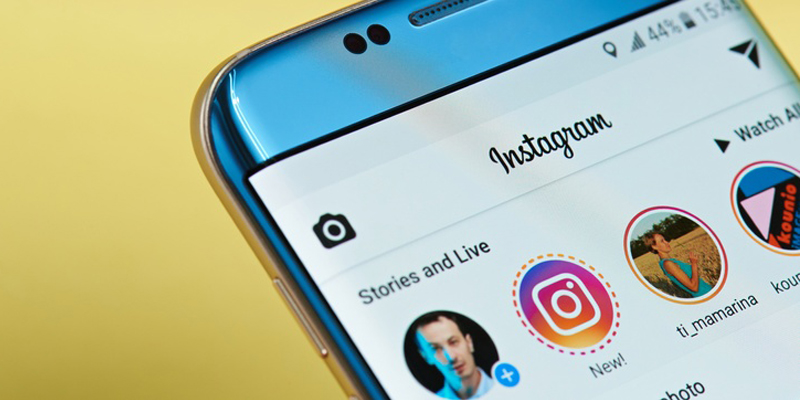 4 Ways To Get Your Instagram Story to the Top of Your Followers Newsfeed