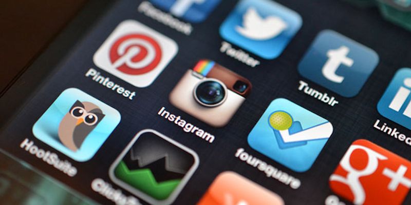 Get More from Social by Doing Less [PODCAST]