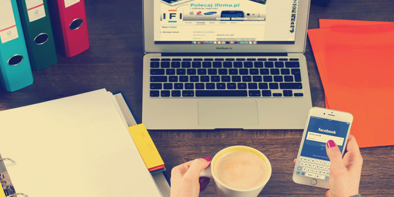 Facebook Provides New Insights into the Modern Fashion Shopping Process [Infographic]