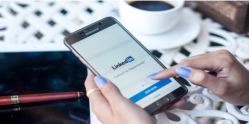 How Does the LinkedIn Algorithm Work for Posts?