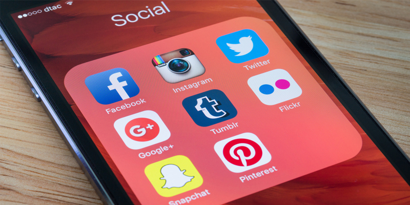 New Report Shows Instagram, Snapchat Lead Facebook in Teen Usage