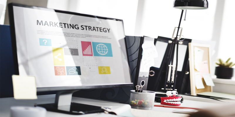 How to Write More Persuasive Sales Copy [Infographic]