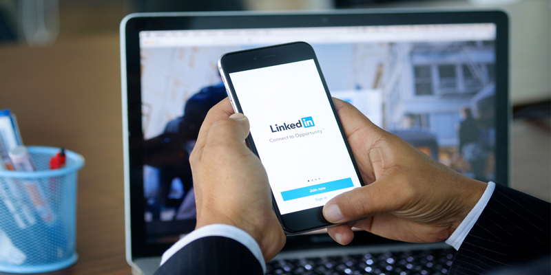 A Brief History of Advertising on LinkedIn [Infographic]
