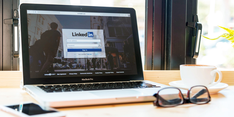 LinkedIn Launches its Own Variation of Live-Streaming Called ‘LinkedIn Live’