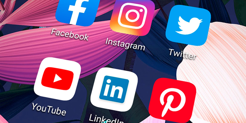 The Ultimate Guide to Social Media Image Sizes in 2020 [Infographic]
